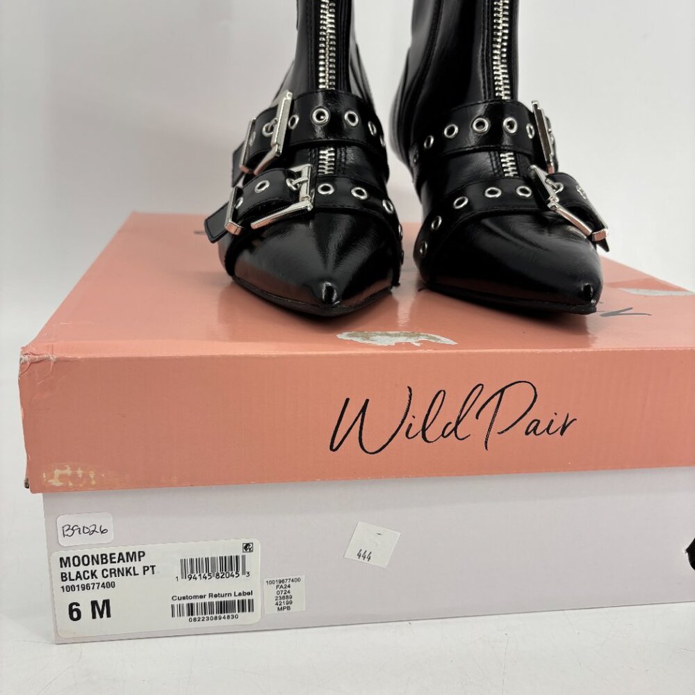 Wild Pair Women's Moonbeam Leather Buckle Heel Booties Black Crinkle Size 6M NWB - Picture 9 of 9